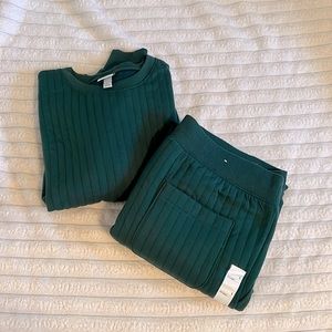 NWOT Cute Loungewear Set